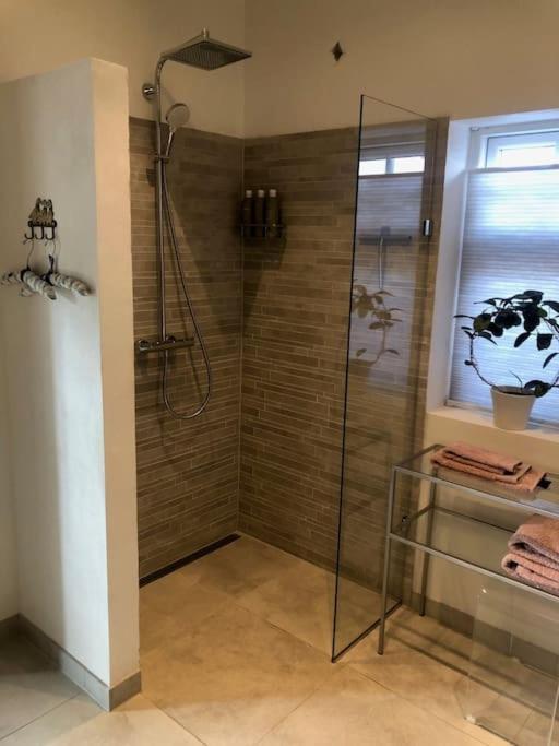 Cozy, Quiet Guest House Perfect For Business Or Pleasure 希勒勒 外观 照片